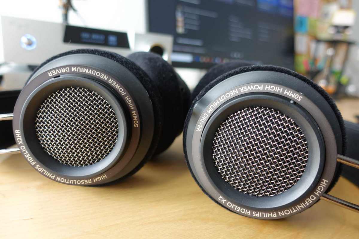 Philips Fidelio X2 vs X2HR: Which is better for YOU? (In 2022) - Sound ...